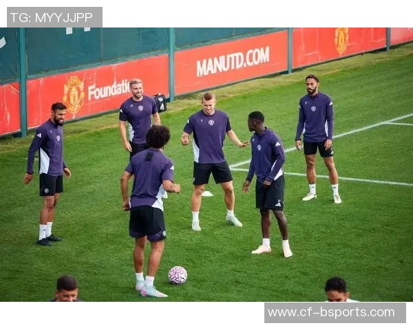 B费休息期间亲临训练基地现场观摩替补球员训练情况 B费休息期间亲临训练基地现场观摩替补球员训练情况