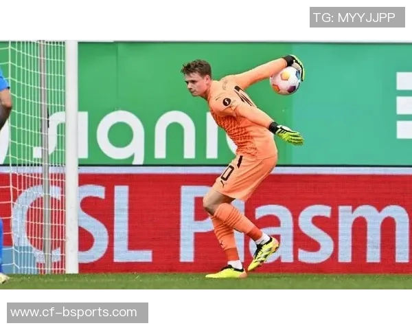 乌尔比希哥哥今夏加盟拜仁担任女足二队门将教练的最新消息