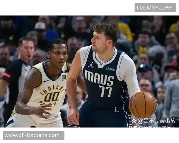 范德比尔特回忆2016年与詹姆斯合影并称其为历史最佳球员