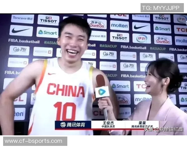 明早无课提前观看王俊杰熬夜为中国男篮加油对战韩国的精彩时刻